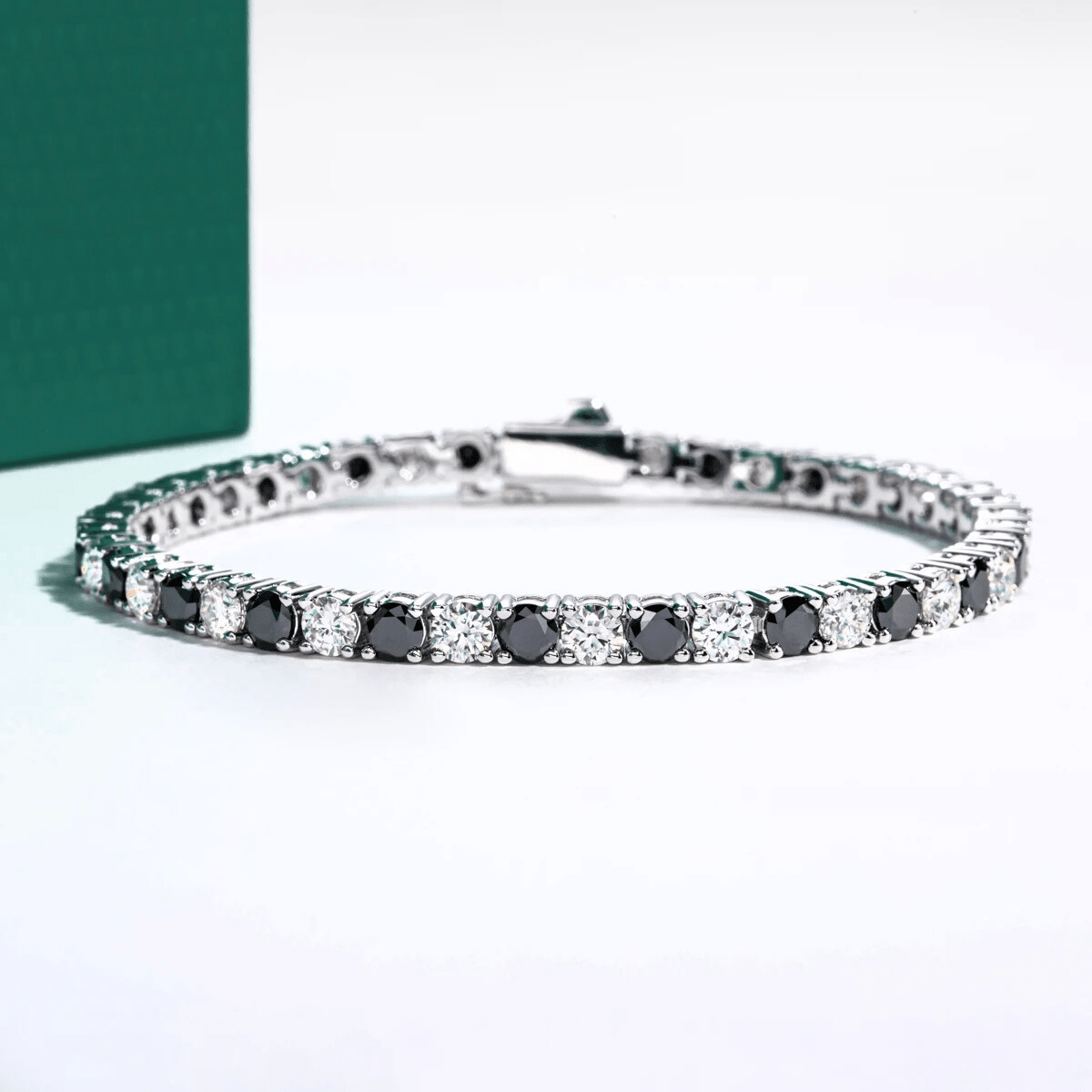 Pulseira Riviera Black & White Moissanite Moissanite - Momi Jewel